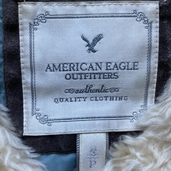 Like new American Eagle puffer vest, fleece line pockets - Picture 2 of 4